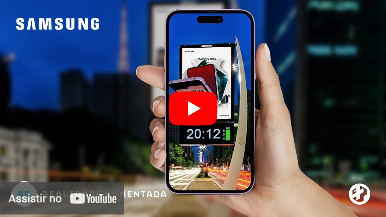 Ativação de realidade aumentada da Samsung exibida via celular em ponto urbano