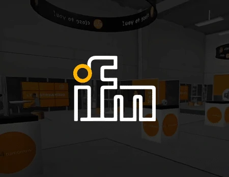 Miniatura de experiência interativa no metaverso da IFM, com logotipo branco centralizado sobre ambiente 3D virtual.