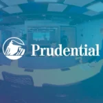 Miniatura do vídeo 360° corporativo da Prudential, com logotipo branco em destaque sobre fundo azul em ambiente de sala de reuniões.